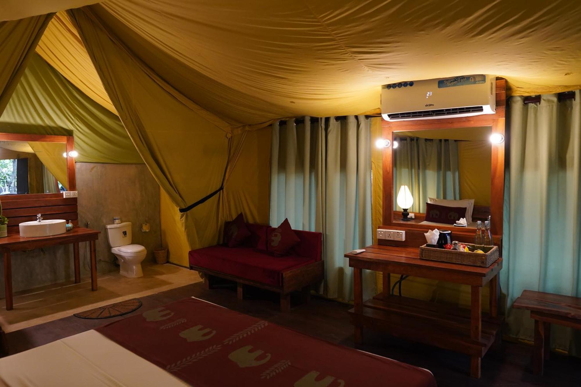 River Glamping By Gaga Bees Udawalawe Εξωτερικό φωτογραφία